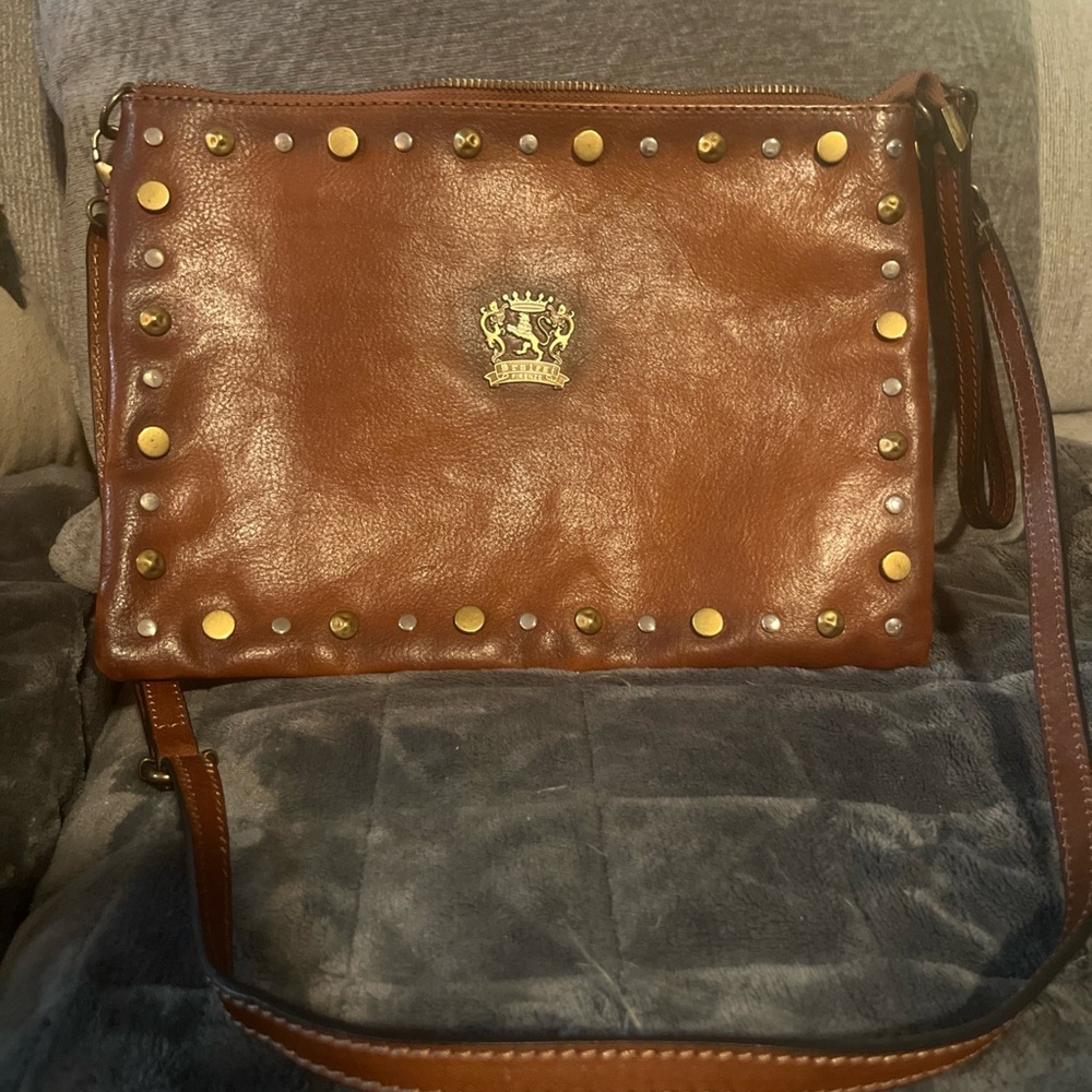 Pratisi Brown Leather Crossbody Bag with Gold Accents